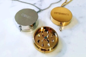 Vetements grinder necklace