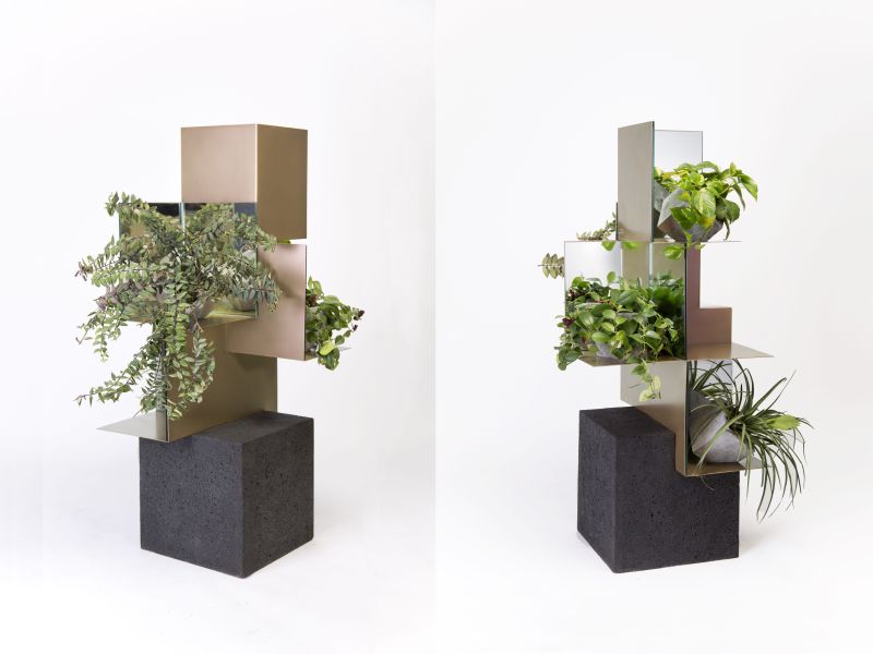 Elegant indoor floor plant stand 