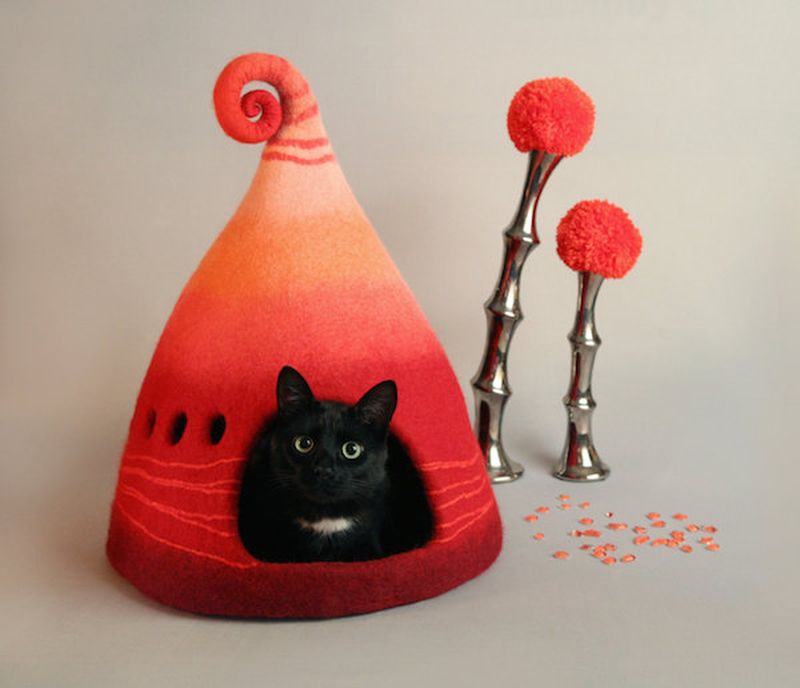 handmade-felt-cat-caves-1