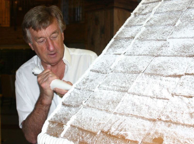 Shingled-roof decked with artificial snow 