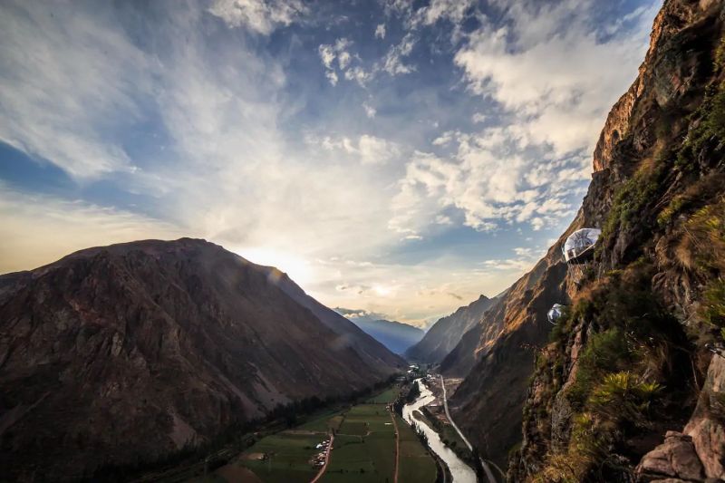 Skylodge adventure suites Peru on airbnb