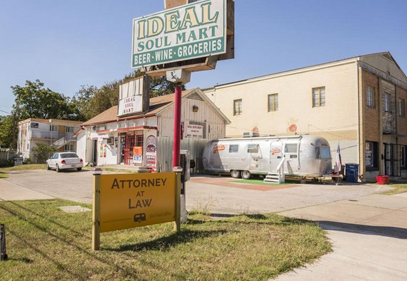 law-office-inside-1973-airstream-trailer