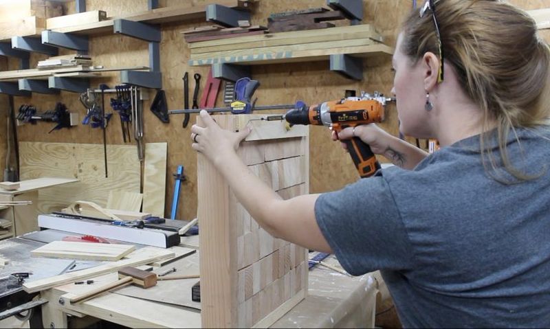 DIY end grain knife throwing target