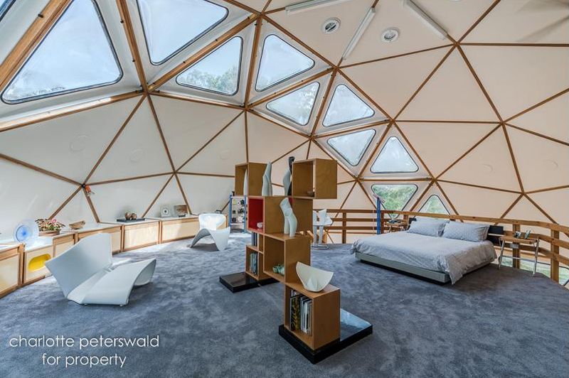 Geo-dome house by John and Penny Smith