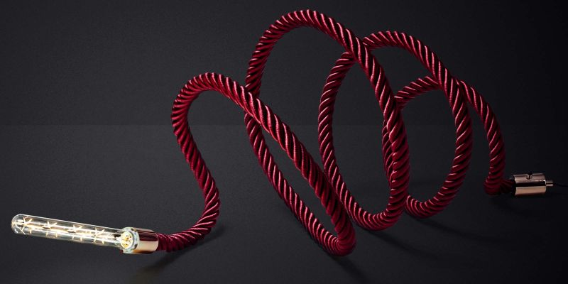 Flexible lamp that can be twisted in different shapes