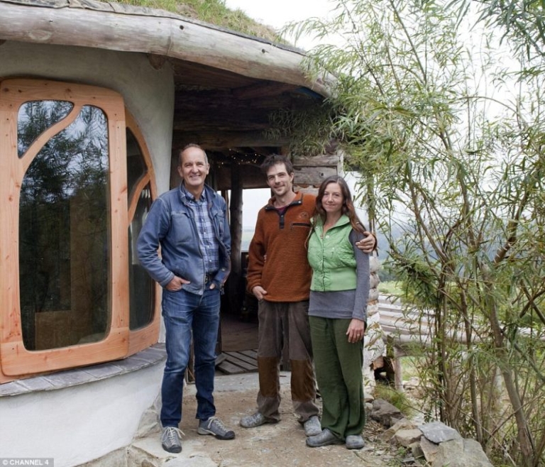 Couple builds the cheapest house ever built in the Western Hemisphere