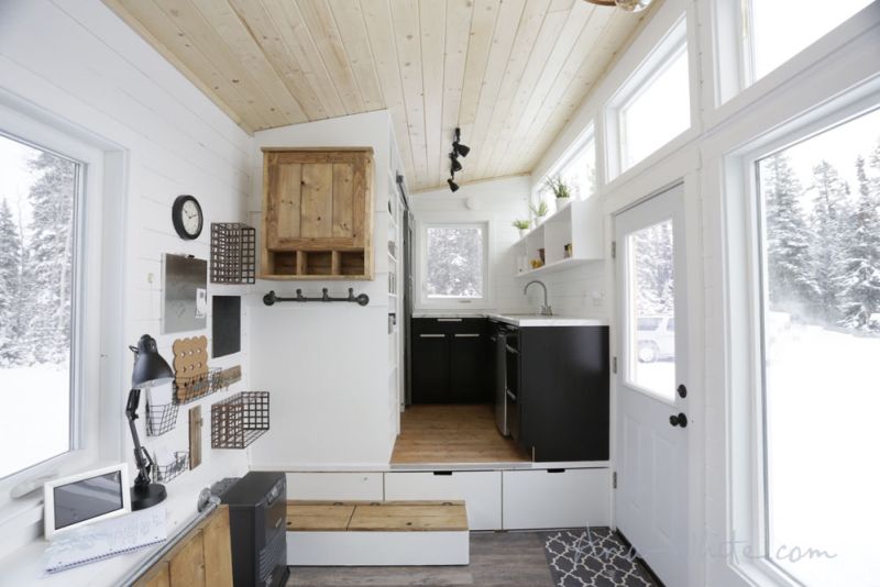 Ana White’s open concept tiny house features elevator bed to save space 