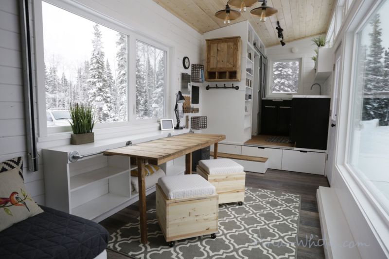 Ana White’s open concept tiny house features elevator bed to save space 