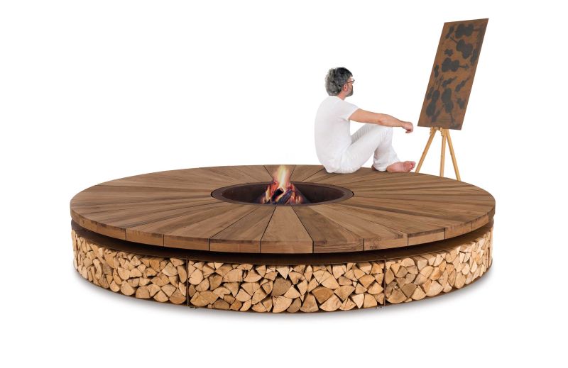 Artu outdoor fire pit by AK47 Design