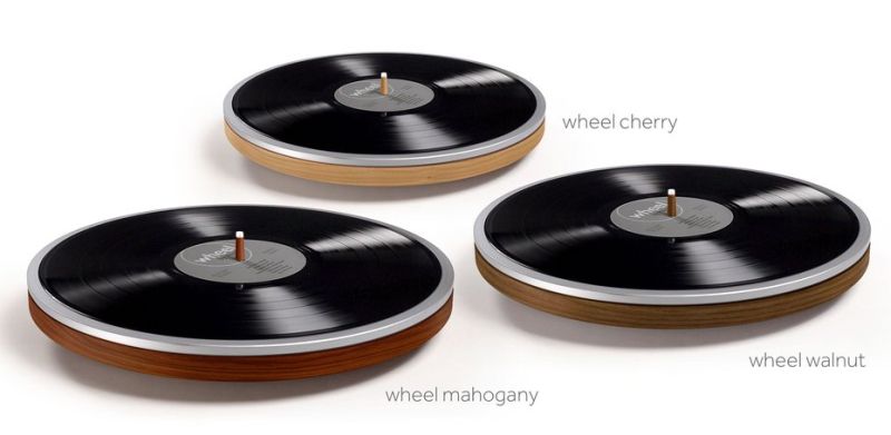 Miniot’s Wheel turntable hides tonearm under the record 