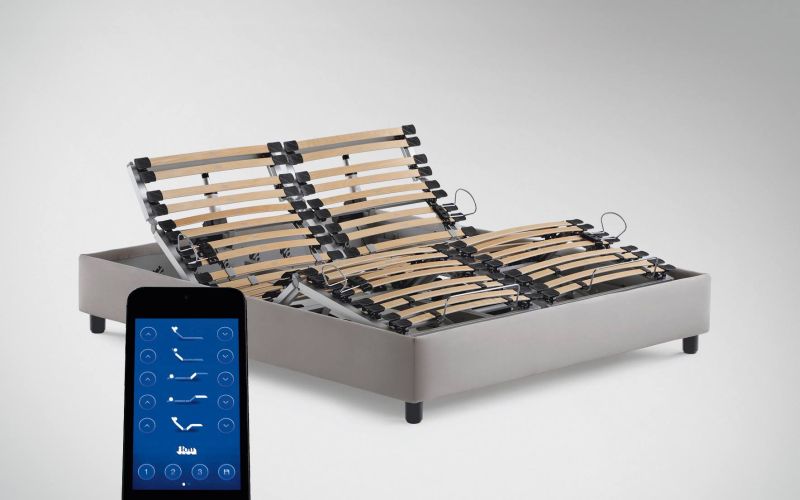 Motion 4 mattress support by Flou can be adjusted with smartphones 