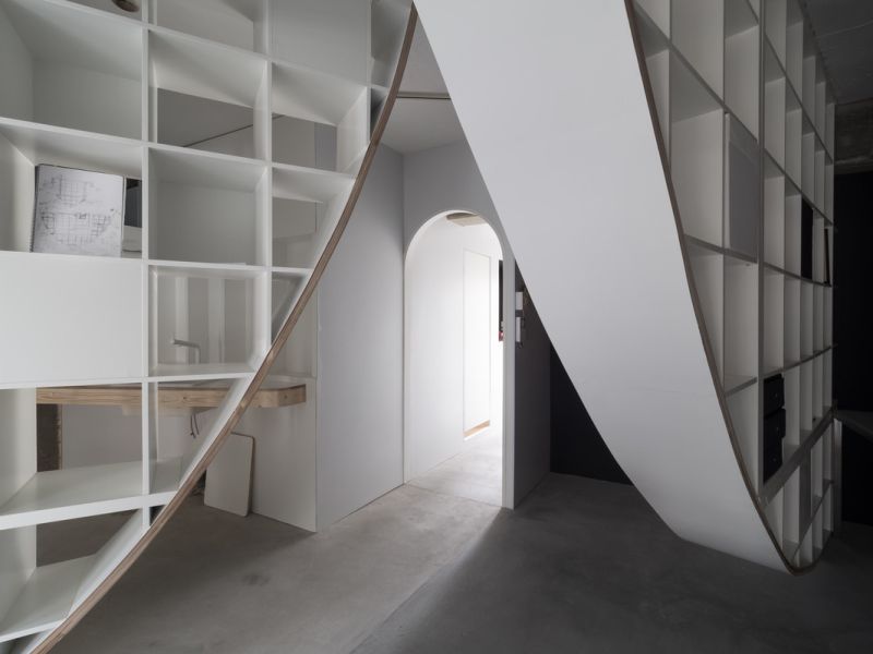 Parabolic shelves by Takayoshi Kitagawa