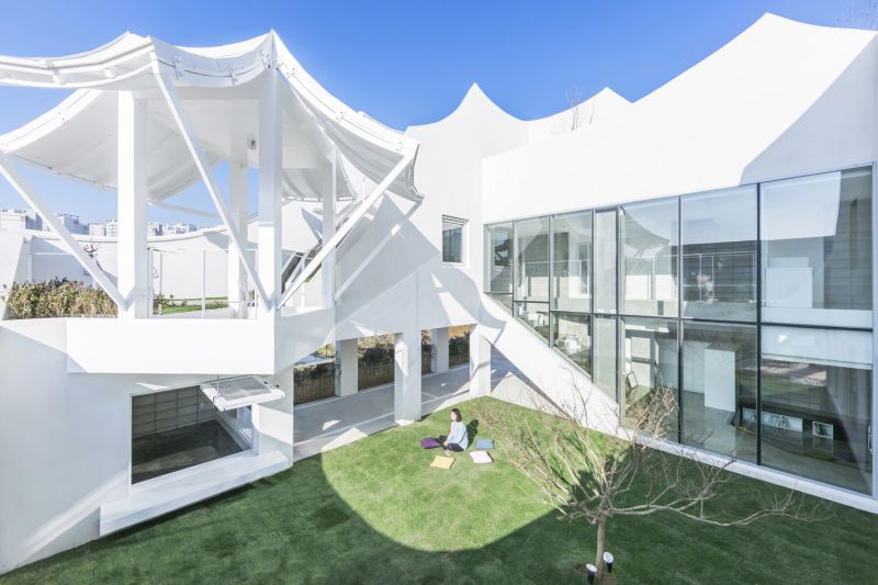 iroje-khm-architects-flying-house-korea