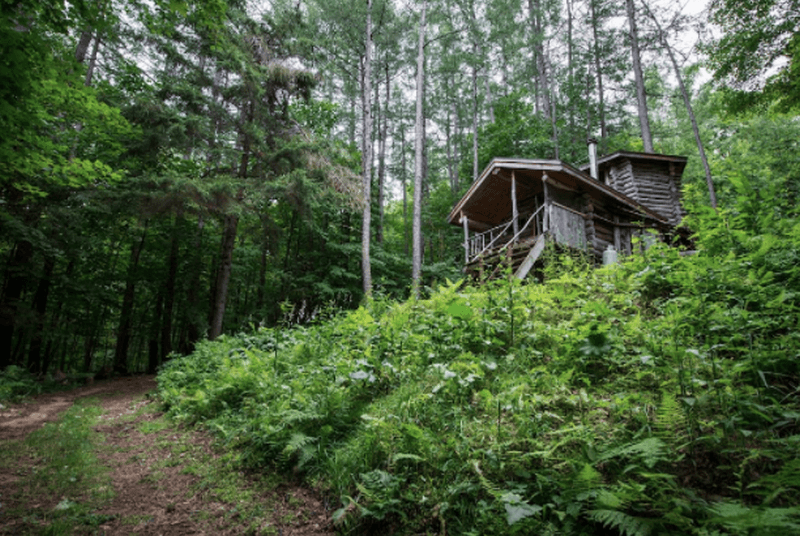 log cabin in bolton, vermont