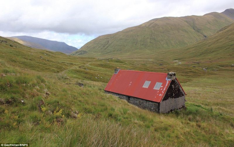 Scottish bothies by The Scottish Bothy Bible