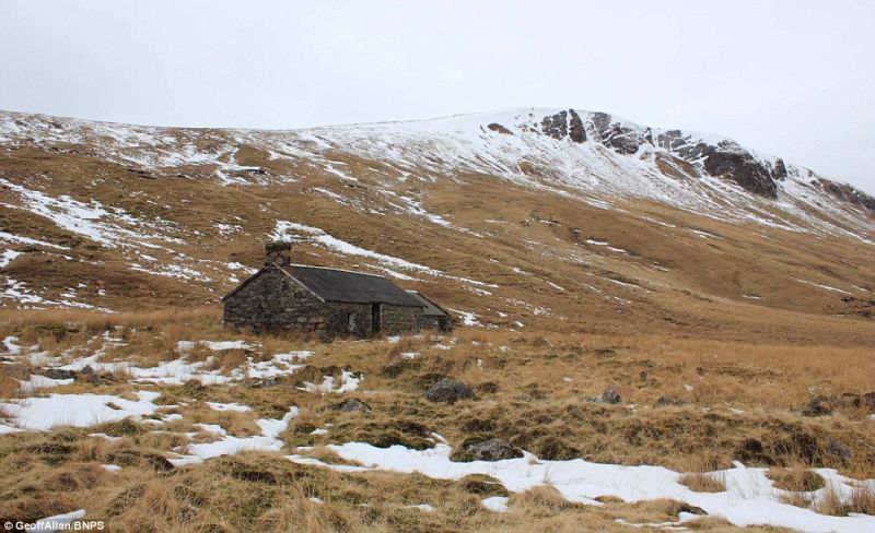 Scottish bothies by The Scottish Bothy Bible