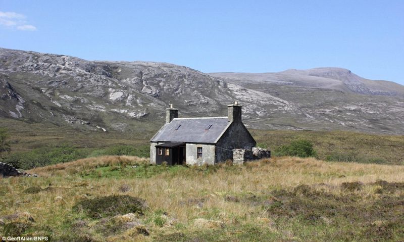 Scottish bothies by The Scottish Bothy Bible