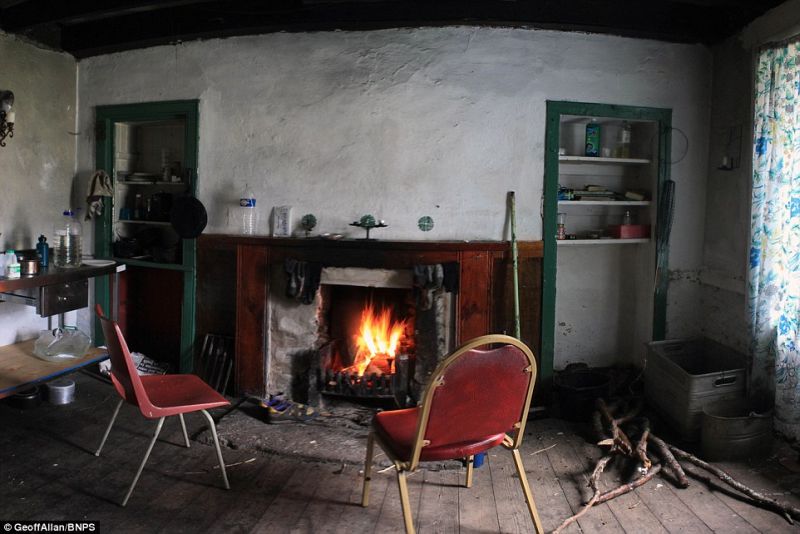 Scottish bothies by The Scottish Bothy Bible