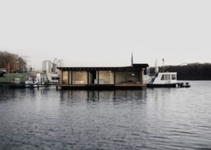 This houseboat mooring on Spree river bay is a perfect getaway in Berlin_11