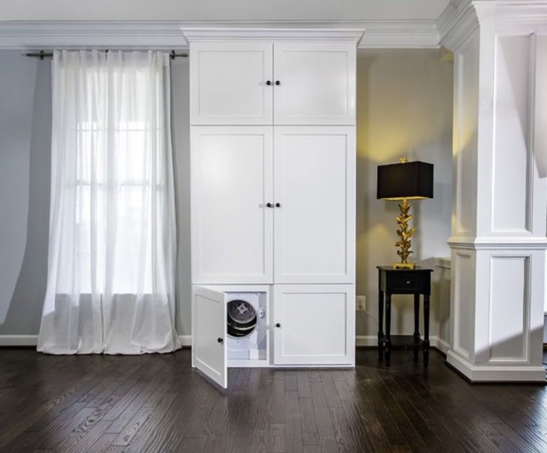 ThreadRobe smart wardrobe dispenses clothes on demand