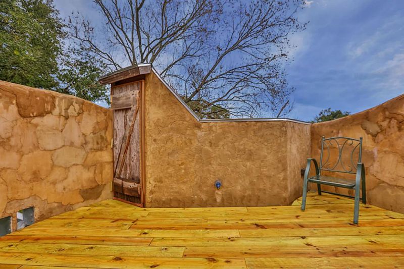 Cowboy Boot House is an unusual piece of architecture 