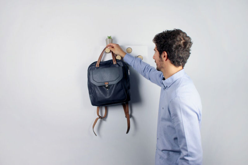 Köllen Tryk modular wall hanger to tidy up your home 