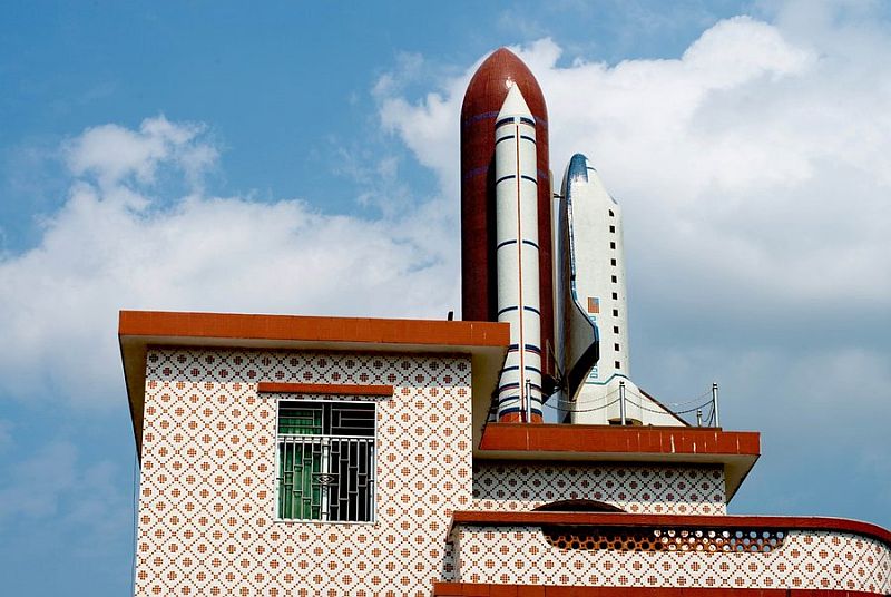 Space shuttle replica by Chinese farmer