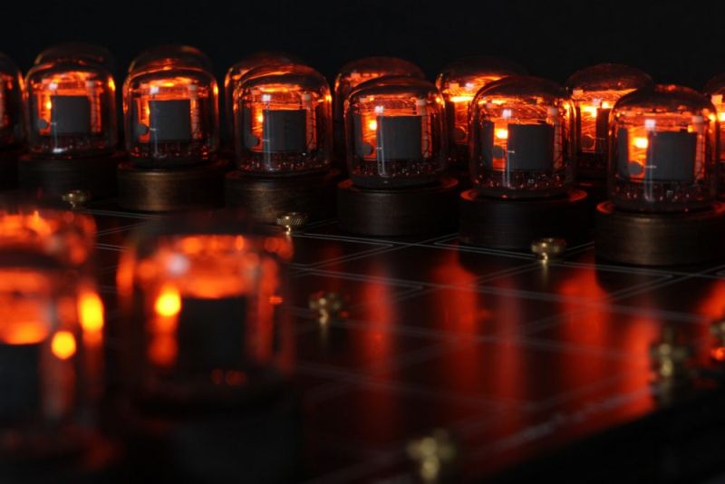 nixie-chess-set