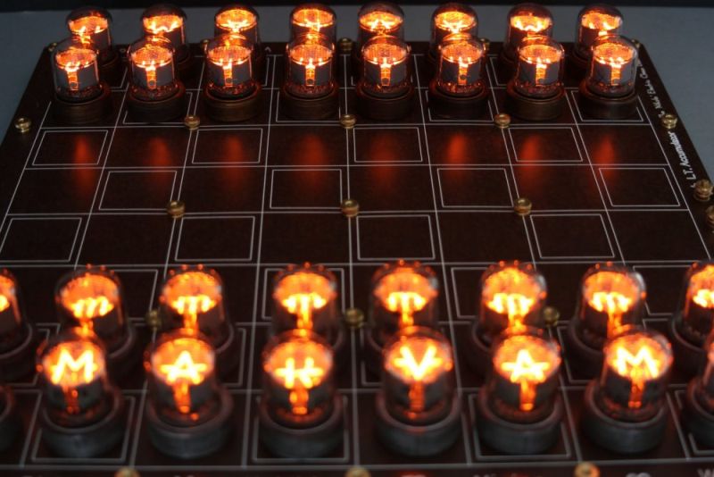 nixie-chess-set