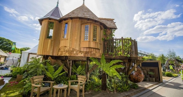 Blue Forest luxury treehouse