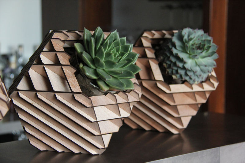 H-02 planter with seven positions by Hexagón Design