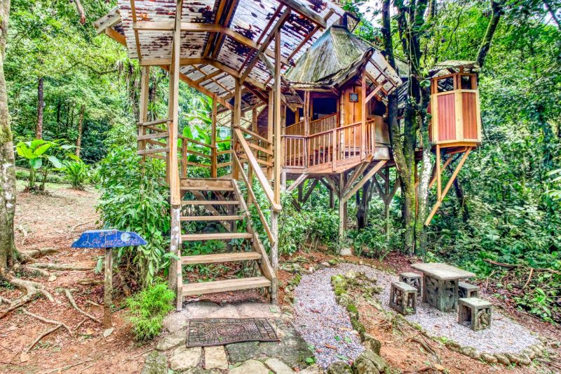 La Torreluna Treehouse at Finca Bellavista