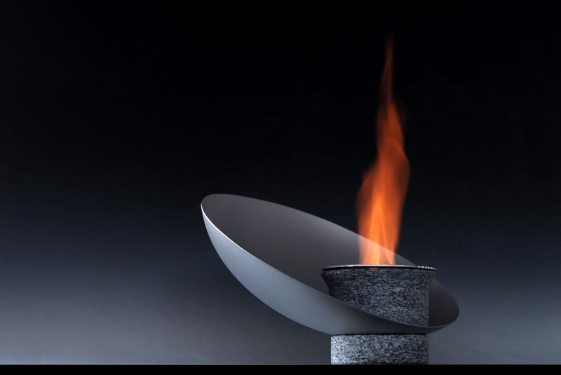 Piro Bioethanol fireplace by Vito Noto Industrial Design