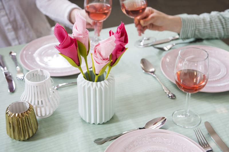 Display napkins as rose petals with Bloom napkin holder by Peleg design