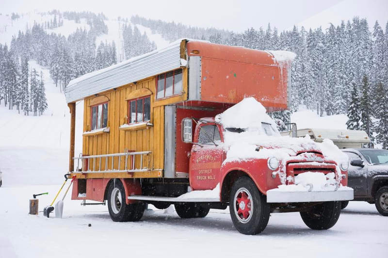 Pro snowboarder turns 1953 GMC fire truck into a fancy home on wheels