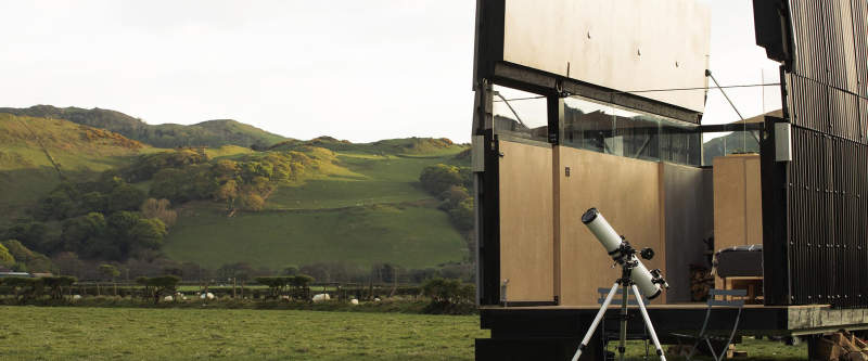 SkyHut glamping cabin by Waind Gohil + Potter Architects_1