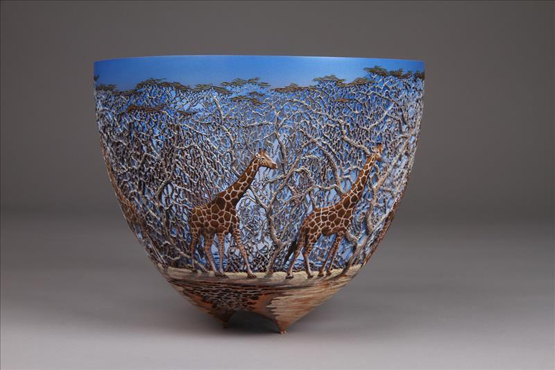 hand-carved-wooden-bowls-by-gordon-pembridge