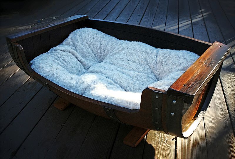 reclaimed-wine-barrel-dog-bed