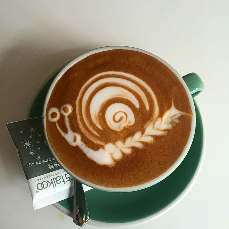 snail latte art