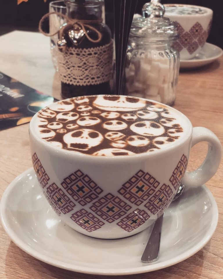 50+ World's Best Latte Art Designs by Creative Coffee Lovers
