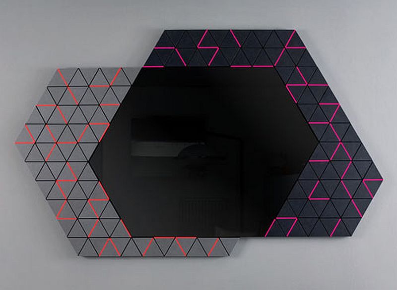 Derma geometric mirror from Enzyma