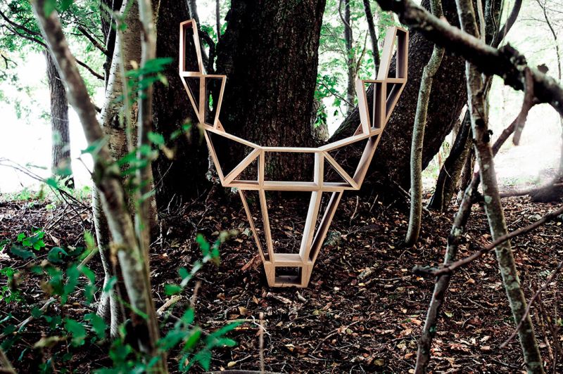 Deer bookshelf by Bedesign