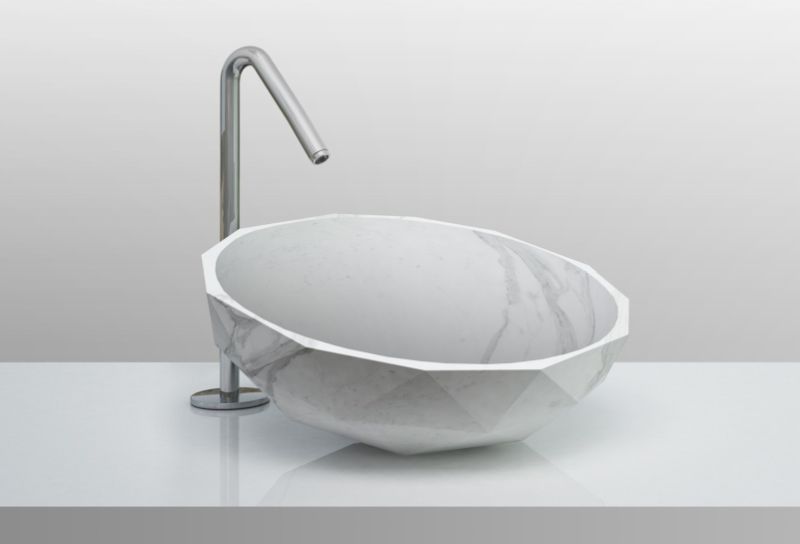 Diamond-shaped washbasin