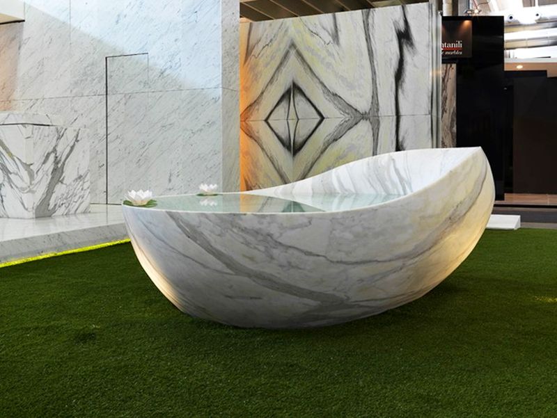 OVUM marble bathtub