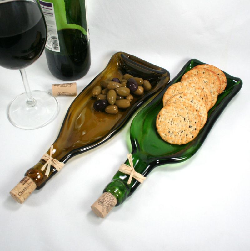 Wine bottle serving tray