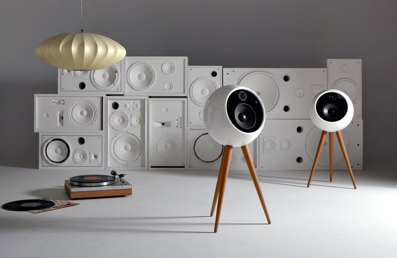 Moonraker speaker by Bossa sounds