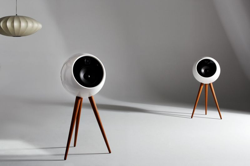 Moonraker speaker by bossa