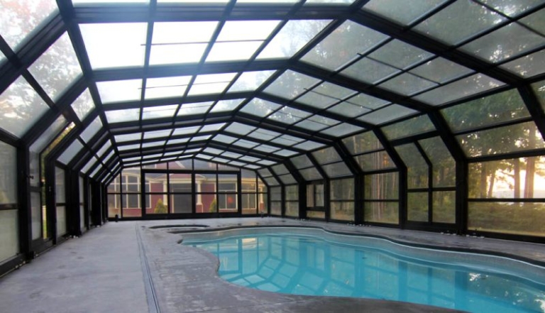 outdoor pool with retractable roof