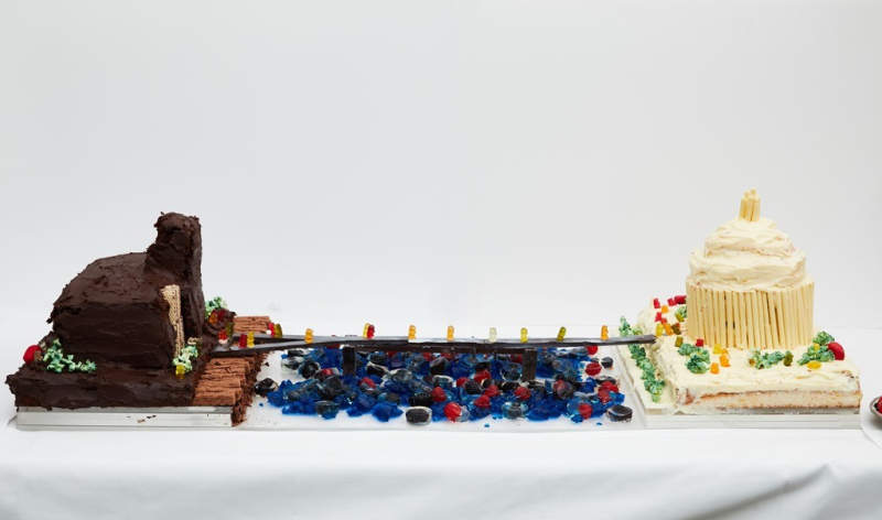 Millenium Bridge cake by Foster + Partners