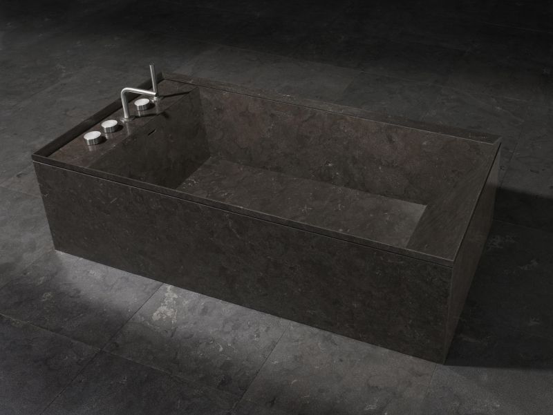 Onsen bathtub by Rodolfo Dordoni for Italian company Salvatori 